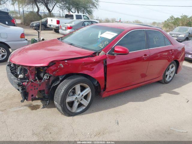 Toyota Camry Se Image 13