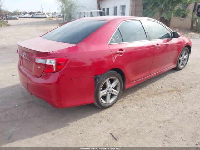 Toyota Camry Se Image 3
