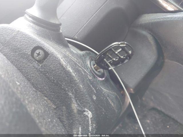 Toyota Camry Se Image 12