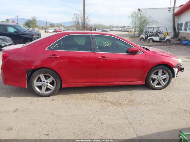 Toyota Camry Se Image 10