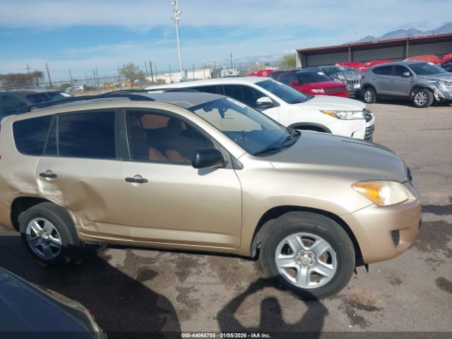 Toyota RAV4 Image 14