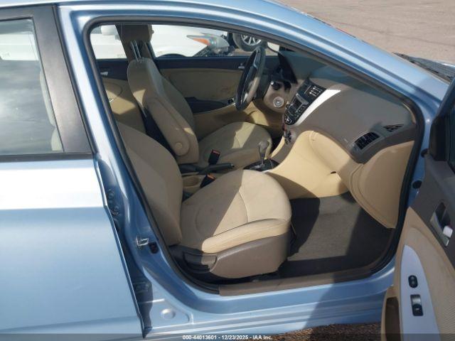 Hyundai ACCENT Gls Image 3