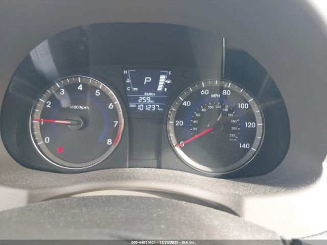 Hyundai ACCENT Gls Image 7