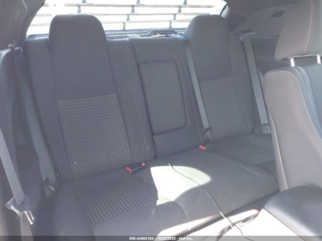 Dodge Challenger Sxt Image 6